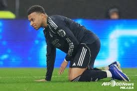 《绝区零》1.1版本“卧底蓝调”PV 新角色、新活动！