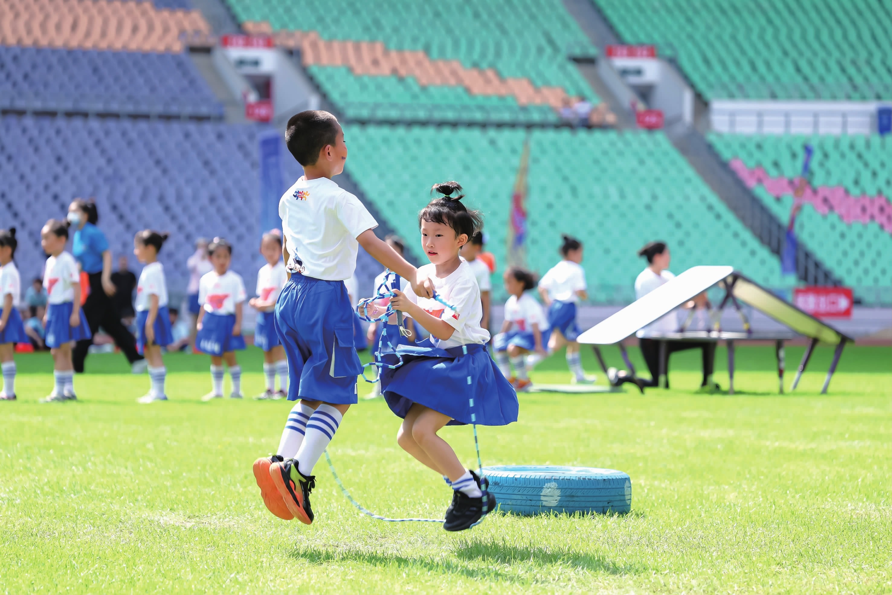 帕雷德斯父亲：我了解一些事情，知道迪巴拉想来博卡